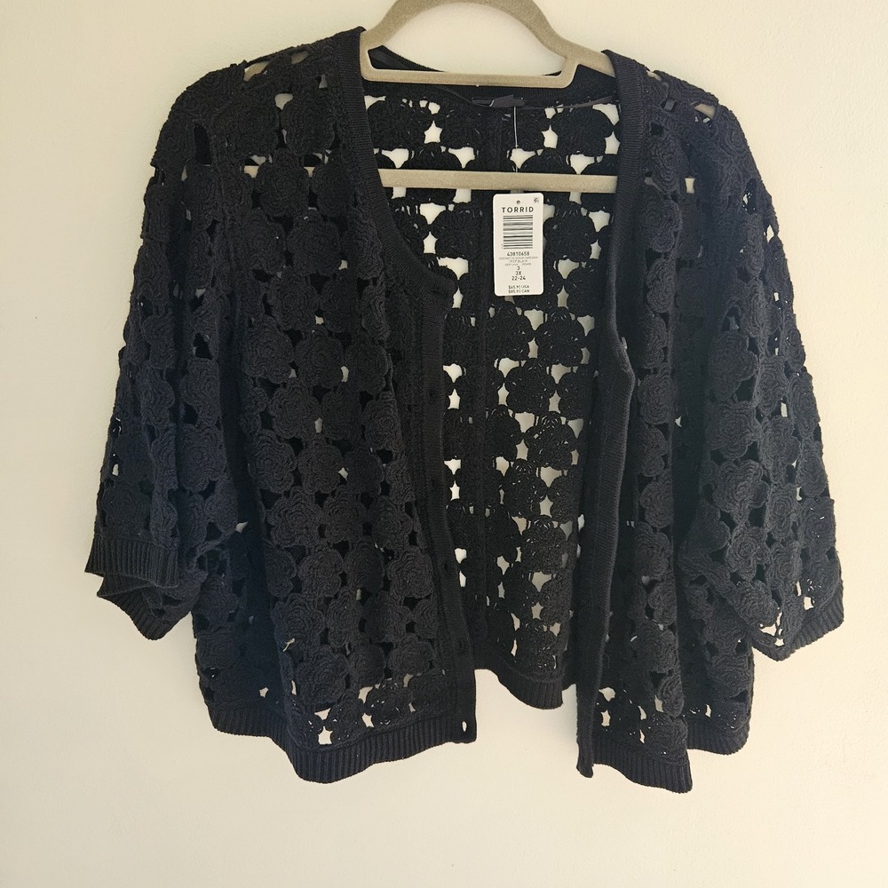 NWT Torrid Sz 3 Chunky Knit Cardigan Sweater Black Crop Open Front Crochet Shrug